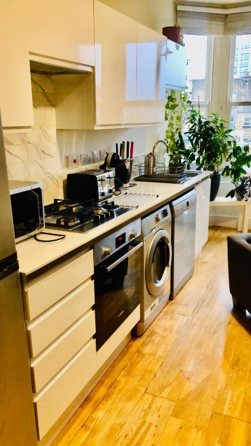 20 Min To Central London- 2 Bedrooms Apartment Екстериор снимка